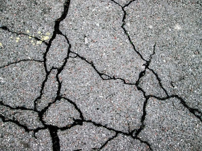 Asphalt Crack Sealing in Columbus, OH